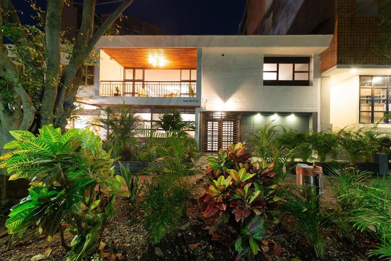 Casa Mosaiko Primer Parque Laureles Медельин Экстерьер фото