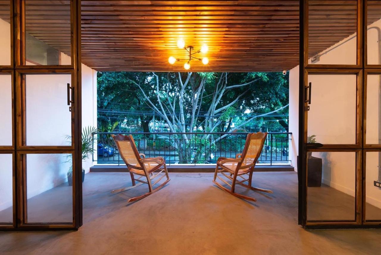 Casa Mosaiko Primer Parque Laureles Медельин Экстерьер фото