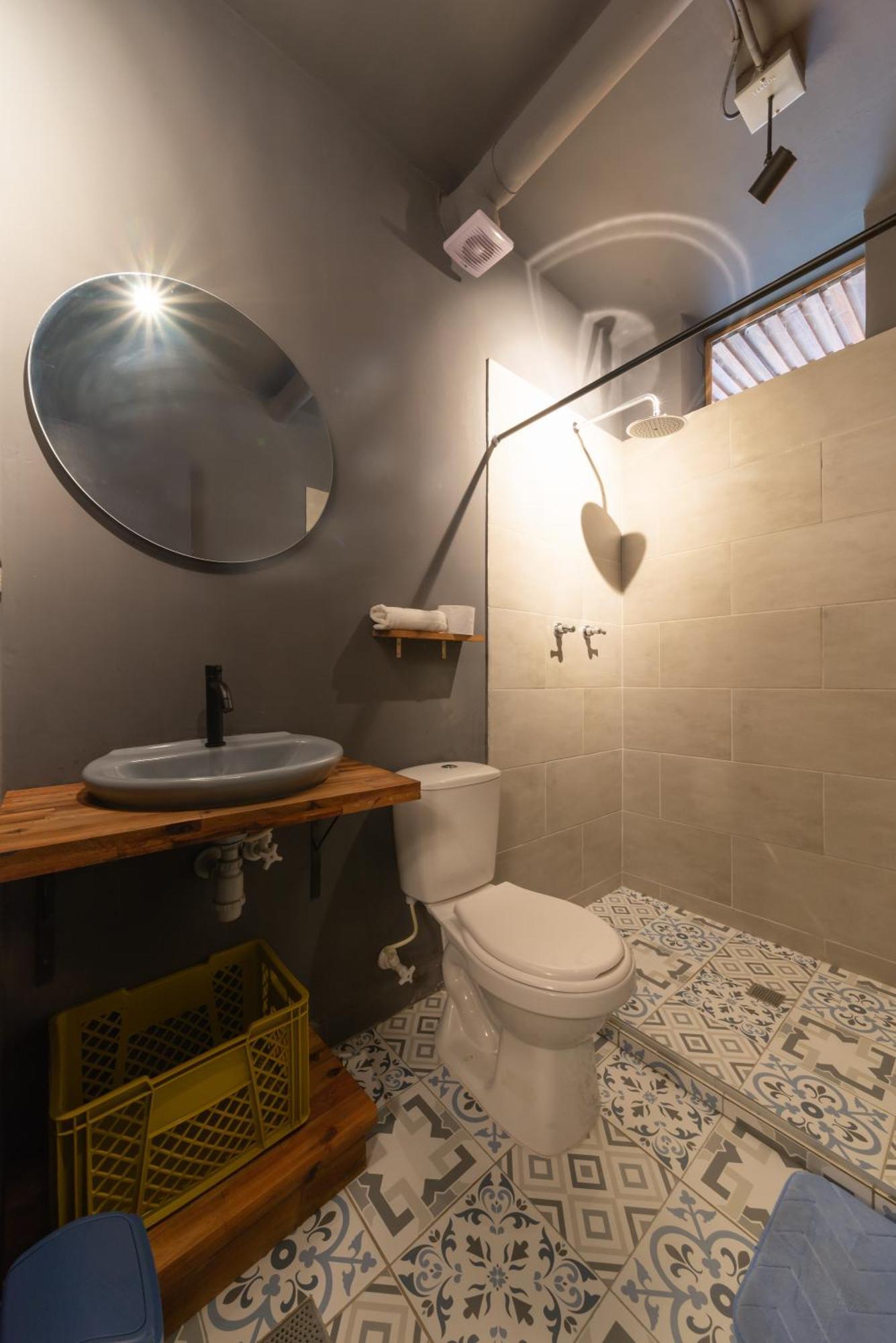 Casa Mosaiko Primer Parque Laureles Медельин Экстерьер фото