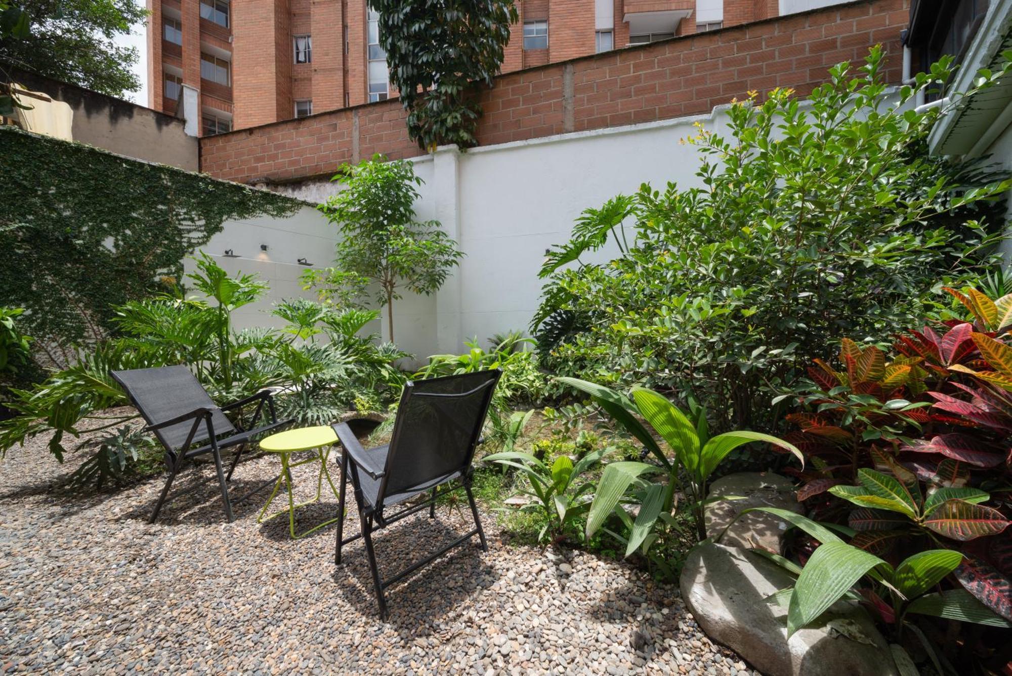 Casa Mosaiko Primer Parque Laureles Медельин Экстерьер фото