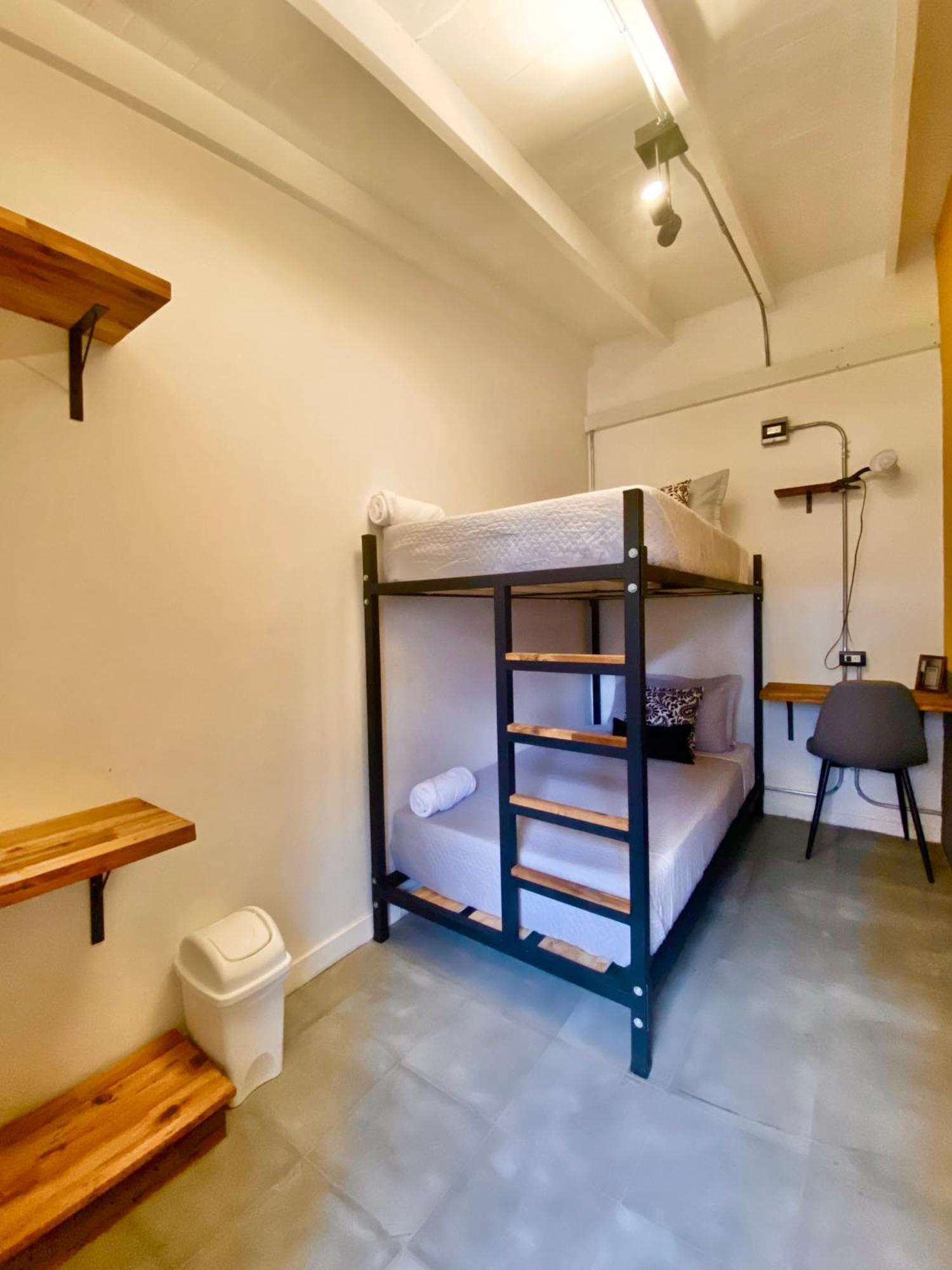 Casa Mosaiko Primer Parque Laureles Медельин Экстерьер фото