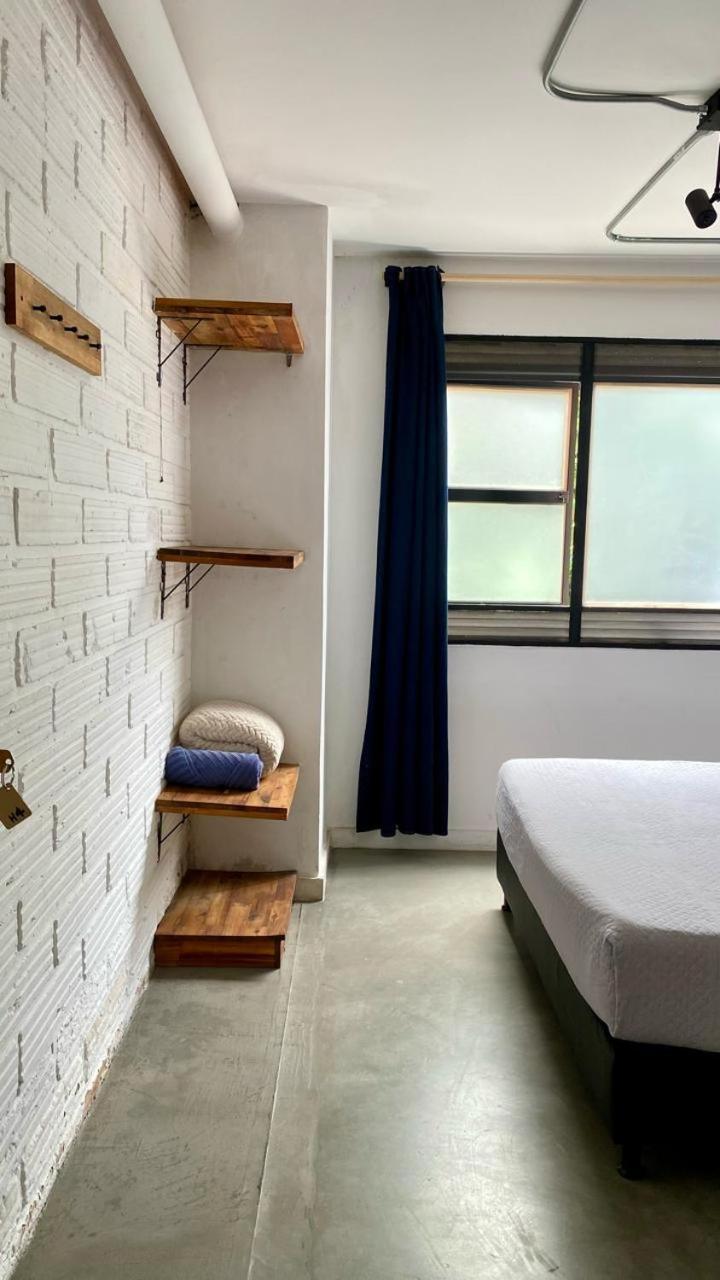 Casa Mosaiko Primer Parque Laureles Медельин Экстерьер фото