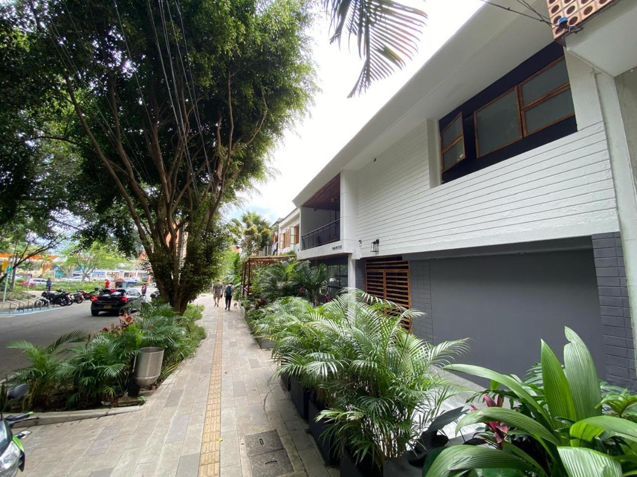 Casa Mosaiko Primer Parque Laureles Медельин Экстерьер фото